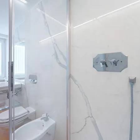 Отель Giulietta Luxury